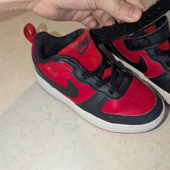 Nike - Toddler SZ 9C - Picture 3 of 8